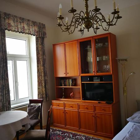Garconniere Im Ehemaligen Hotel Austria Gmunden Buitenkant foto